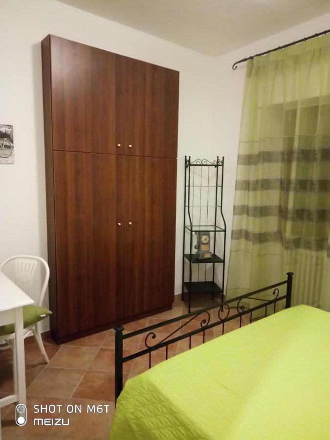 Alloggio Per Uso Turistico Da Margherita Fiuggi Luaran gambar